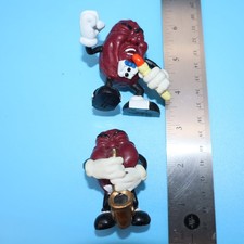 1987 Calrab The 2" California Raisins Lot of 2 Singing Saxophone Dancing Figures