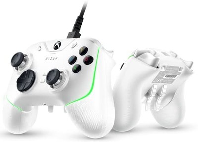 Razer Wolverine V2 CHROMA (WHITE) Controller RZ06-04010200-R3M1