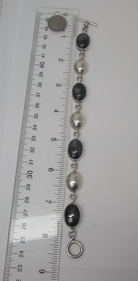 Vintage Sterling Silver and Black Onyx Cabochon Bracelet with Toggle Clasp - Image 4 of 4