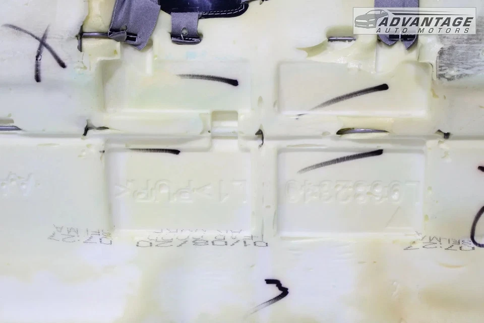 2020-2022 HYUNDAI SONATA REAR 2ND SECOND ROW SEAT LOWER CUSHION BOTTOM OEM - Image 4 of 4