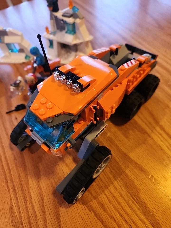 LEGO City #60194 Arctic Scout Truck 100%  Pieces Complete, Instruct Book 2 Only - Image 2 of 4