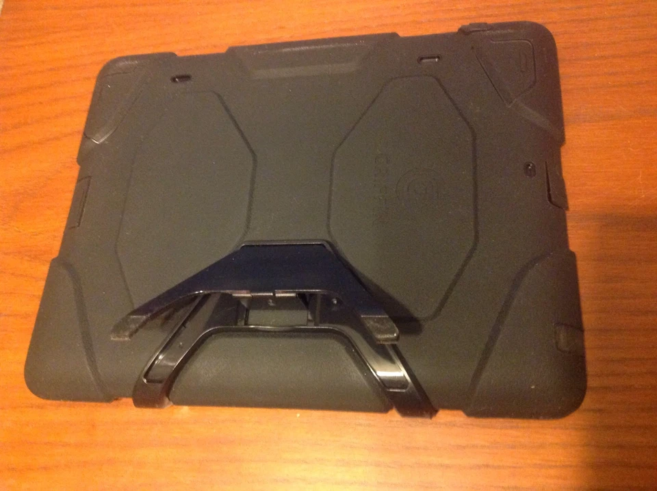 Funda Survivor iPad Foto 3 de 3