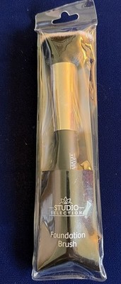 Studio Selection Makeup Brush, Total Face Brush And Foundation Brush