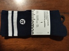 lululemon daily essentials,black and white crew socks