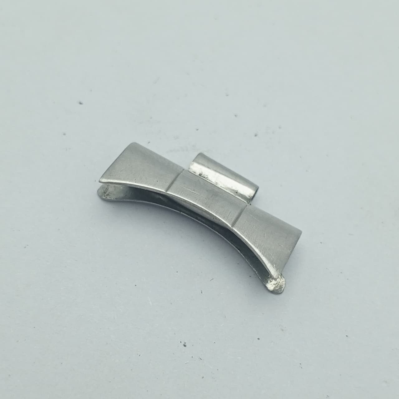 19mm Endlink One Vintage Rolex Stainless Curved steel Watch Side Band 357 7835 - VintageWatches.PK 19mm Endlink One Vintage Rolex Stainless Curved steel Watch Side Band 357 7835 - vintagewatches.pk