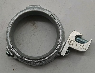 Wesco - MGB 250 - 2-1/2'' Malleable Ground Bushing Insulated w/ Lug - Lot of 2