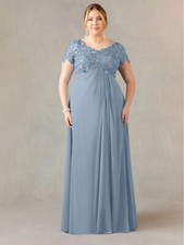 Elegant Plus Size Mother of the Bride Dresses A-Line V-neck Lace Wedding Guest