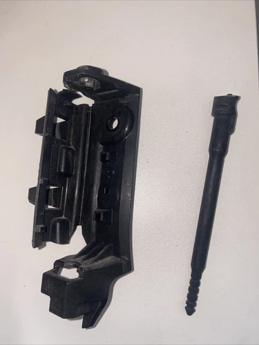 OEM Bumper Guide Bracket RIGHT Rear PASSENGER SIDE 8V5807572 + 8V5807975Audi A3