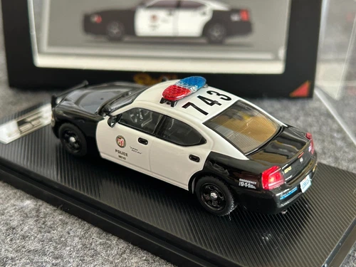 Rollin 1:64 2008 LAPD Charger Police Muscle Model Diecast Metal Car - Picture 2 of 9