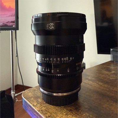 SLR Magic 85mm APO T2.1 EF mount  Cine Lens