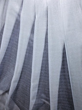 Deko Gardinenstoff Voile feine  Kästchen  8,40 Meter x 3 Meter  H Meterware Rest