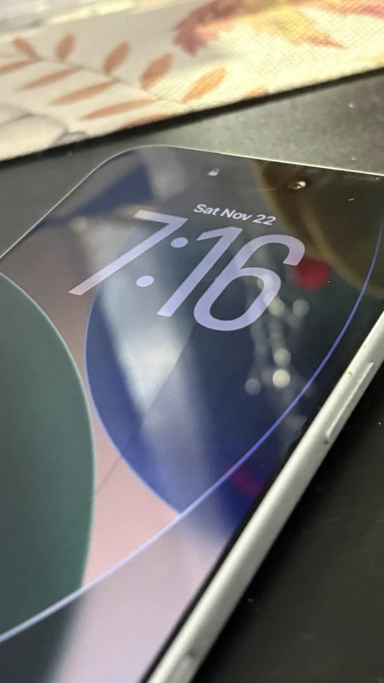 iPhone 17 Pro Max - 256 GB - Silver NOT U.S. CARRIER ELIGIBLE!! - Image 2 of 4