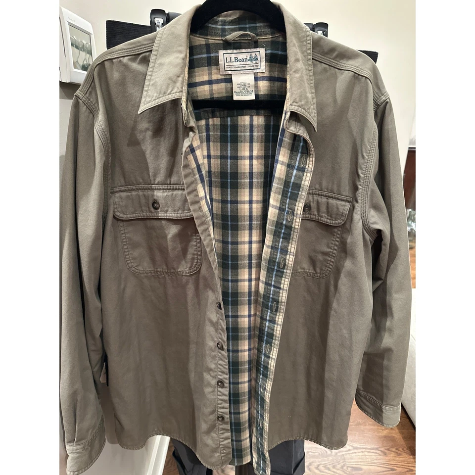 L.L. Bean Vintage Flannel Lined Canvas Shirt Jacket Army Green Men's L Regular - Image 2 of 4
