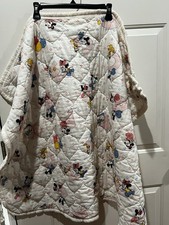 Vintage Disney Baby  s Blanket/Light Quilt Mickey Minnie Pluto Daisy 33x40  