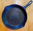 Vintage GRISWOLD Cast Iron SKILLET Frying Pan # 8 704 K LARGE LOGO ERIE PA USA