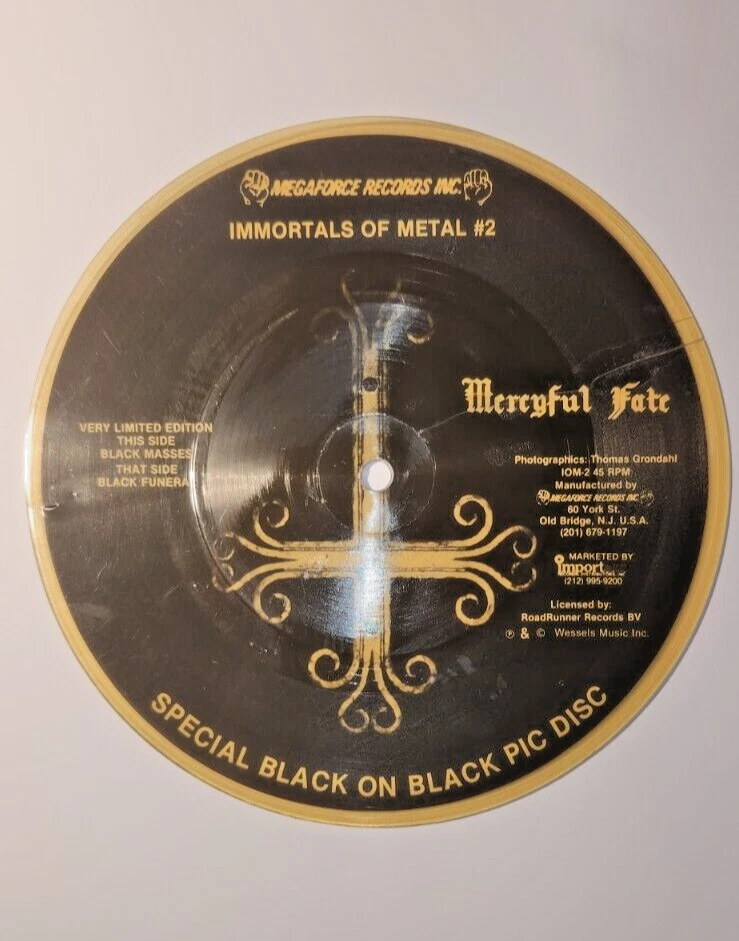 MERCYFUL FATE BLACK MASS- 7" Picture Disc DAMAGED-COLLECTOR'S ITEM - Image 2 of 4