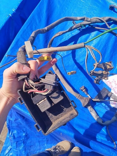 vanagon FUEL INJECTION WIRING HARNESS 1984-1992 COMPLETE EXCELLENT W/RELAYS - Picture 8 of 20