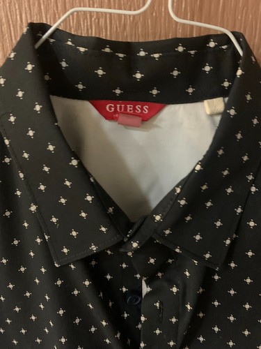 Guess Button Down Shirt Men (Medium) Great Condition! - Picture 2 of 3