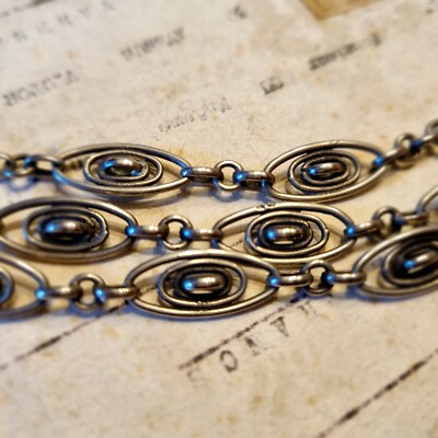 La couleur rouge Lunettes de soleil à diamants hexagonaux pour enfants