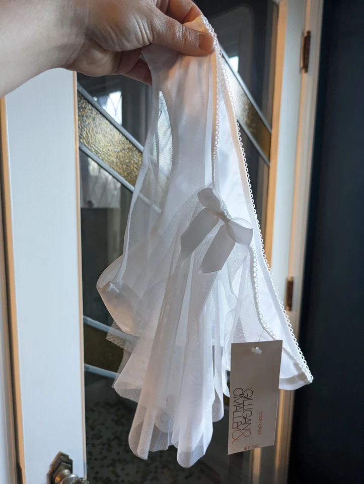 Calcinha de biquíni vintage Gilligan & O'Malley noiva tamanho P booty fita véu e laço cetim - Imagem 3 de 4