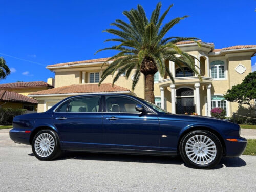 2007 Jaguar XJ VANDEN PLAS - REAR ENTERTAINMENT SYSTEM - GORGEOUS!