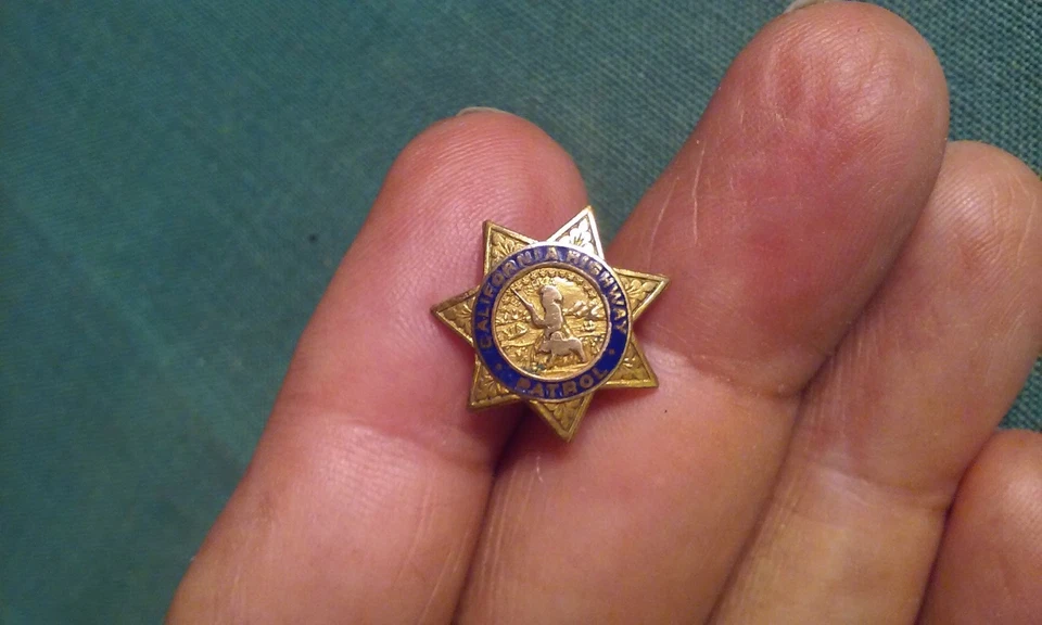 Early Original Obsolete CHP California Highway Patrol Lapel Brooch Type Star Pin - Image 2 of 4
