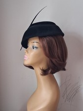 Vtg 50s Black Felt Fascinator Hat With A Feather And Rhinestone Excellent