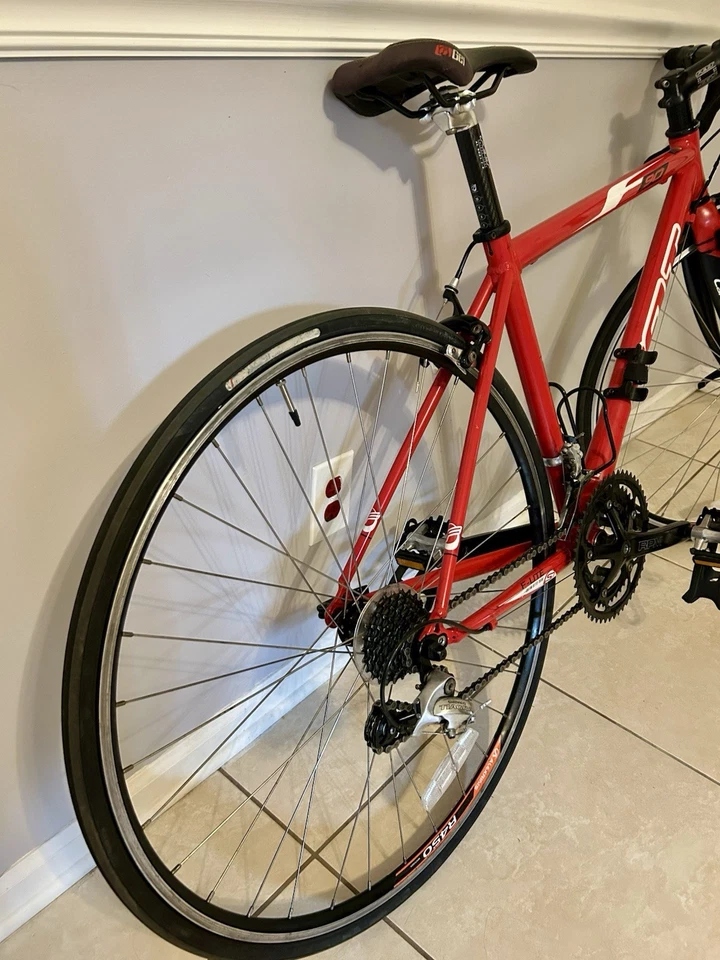 Bicicleta de carreras de carretera FELT Foto 3 de 4