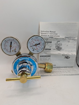 #ad MagneGas H2 Regulator Inlet 3000 PSIG Delivery Pressure 0 15 PSIG New In Box $125.99