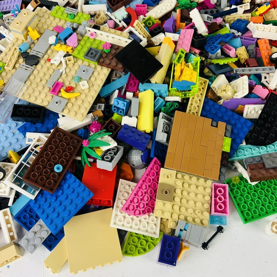 LEGO Friends huge Bulk Lot - 9 LBS. - mixed parts pieces bricks Random Read - Image 3 of 4