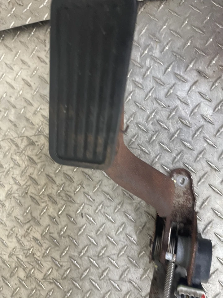 2002 GMC YUKON DENALI GAS PEDAL DRIVE BY ELECTRIC OEM TESTED - Imagem 3 de 4