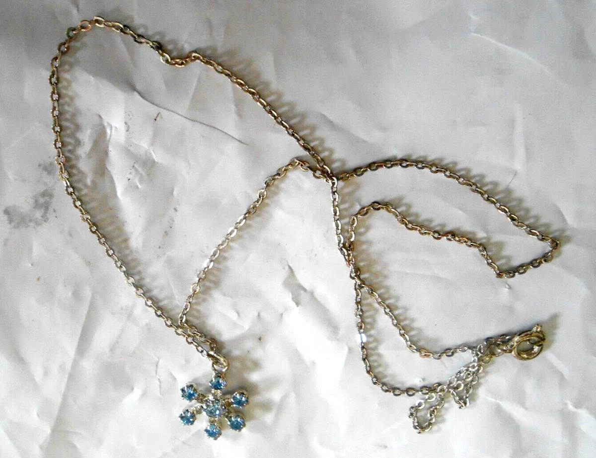 Rhinestone star sale necklace