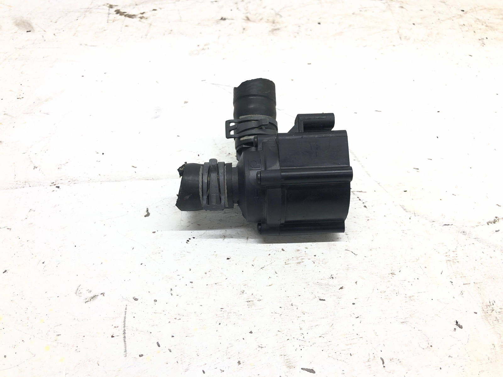2016-2020 BENTLEY BENTATGA W12 ELECTRIC AUXILIARY COOLANT WATER PUMP 5Q0965561B