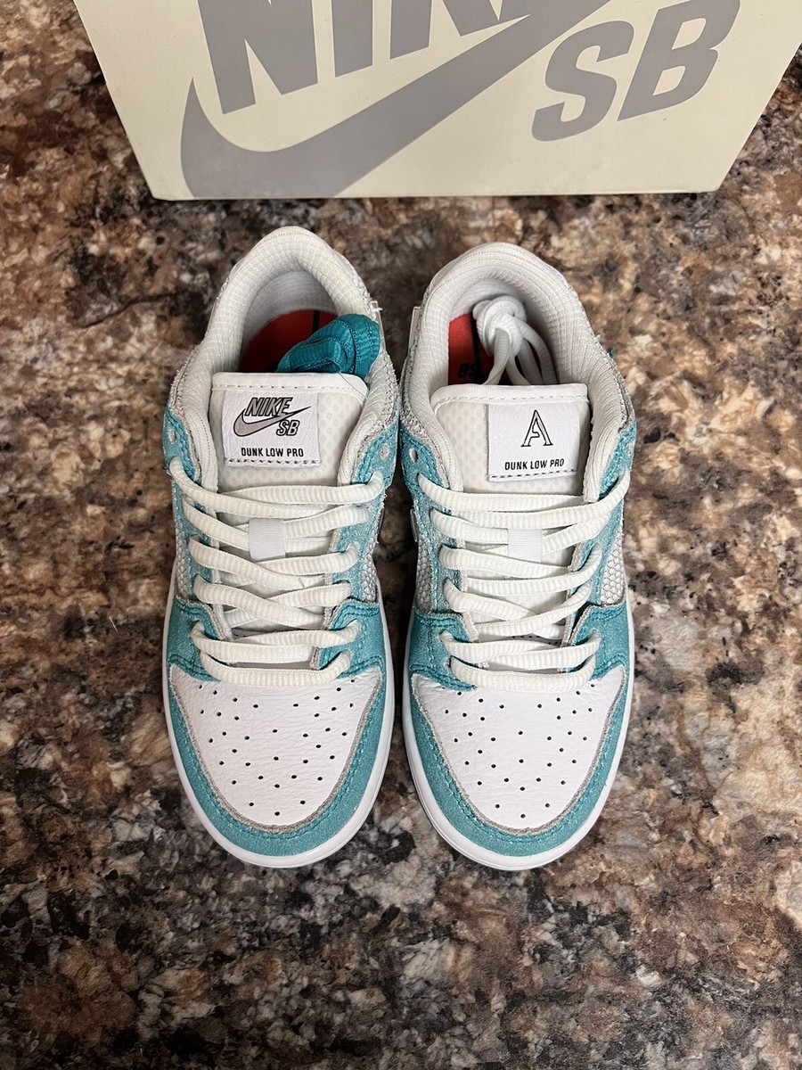 Nike sb dunk low April skateboards size 12c authentic ps