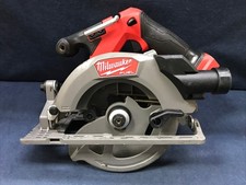 Milwaukee 2833-20 M18 FUEL 6-1/2" Cordless Brushless Circular Saw /TOOL ONLY