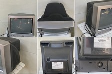 Vintage Toshiba 19A25 19" Retro CRT Color TV Gray - No Remote