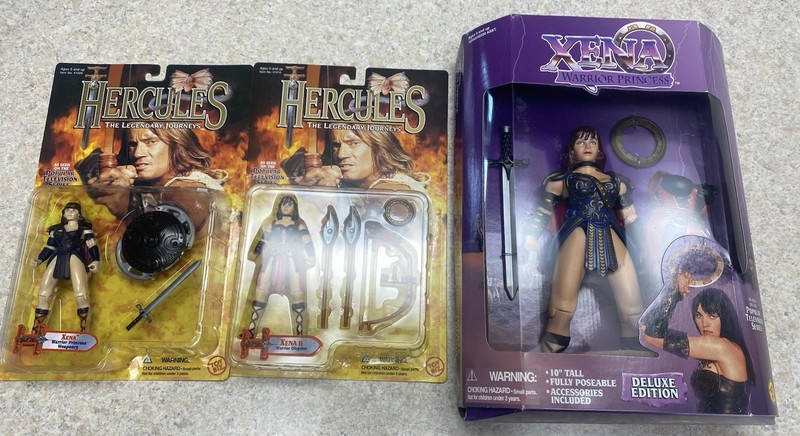 Toy Biz Xena Warrior Princess 10" Deluxe Edition Action Figure & Xena I & II Lot