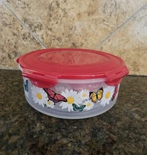 Lock & Lock Butterfly Set Of 3 Round Red Snap On Lid Nesting Storage Containers