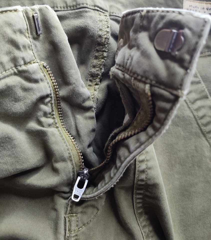 Calça jogger militar cropped verde feminina Nili Lotan 111/88 80 NL tamanho 4 - Imagem 4 de 4