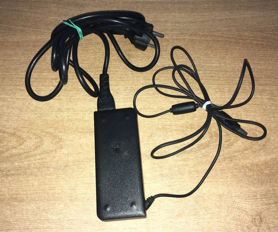 Original Macintosh PowerBook AC 12V 45W Ladegerät - Modell M5159 TOP ZUSTAND