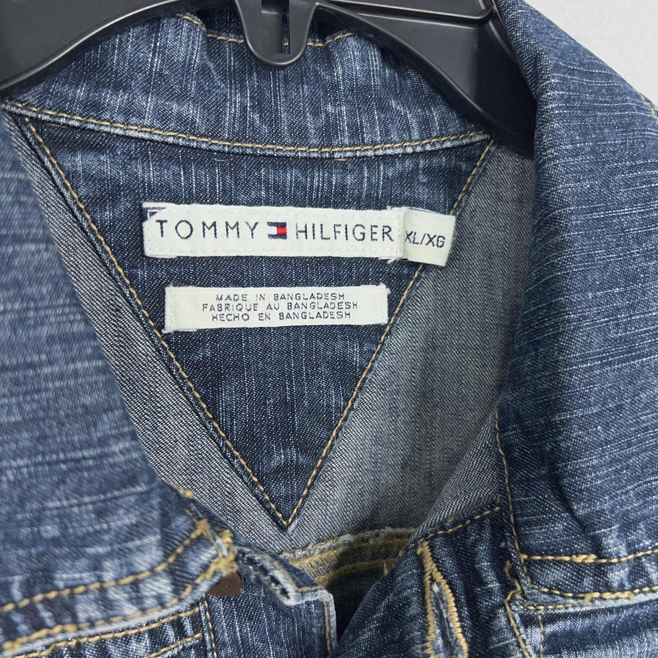 Jaqueta jeans feminina Tommy Hilfiger XL azul denim caminhoneiro floral bordada jeans - Imagem 4 de 4