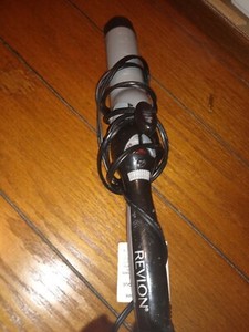 Working Revlon Medium Barrel Curler