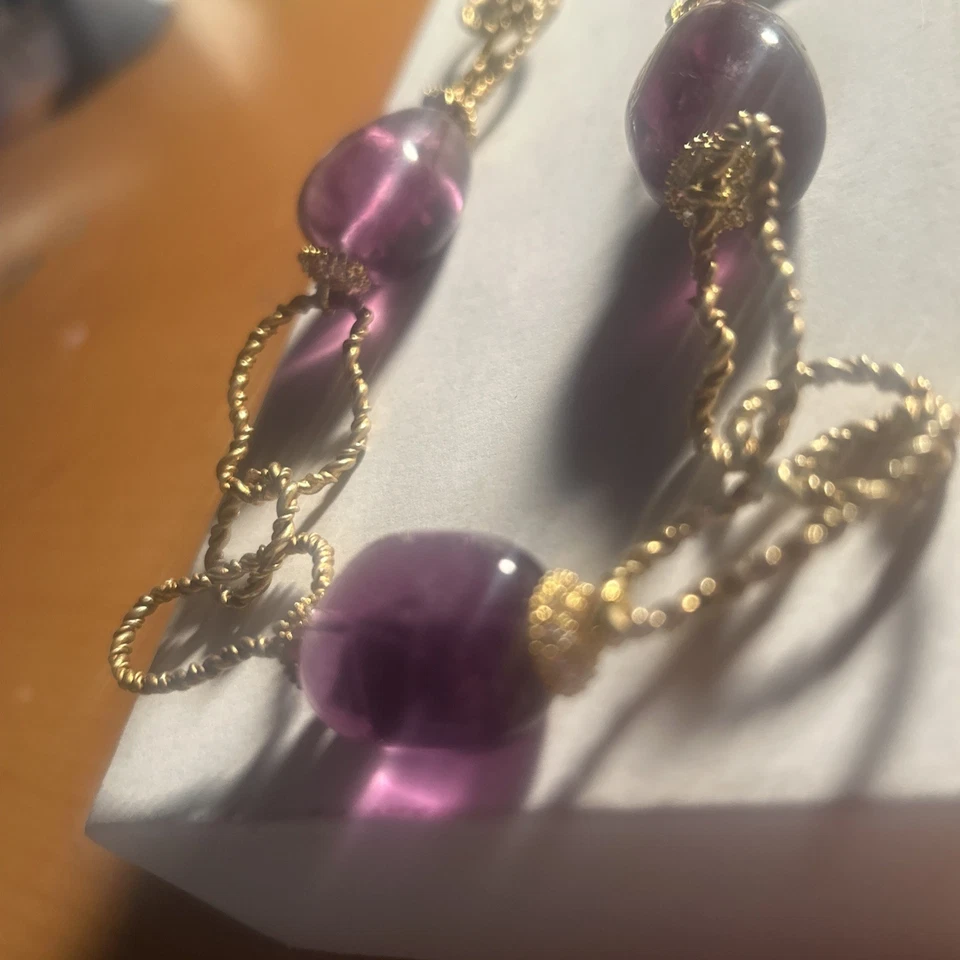 Модное золотистое ожерелье из 18-дюймовых звеньев с 3 большими стеклянными аметистами и стразами - Изображение 3 из 4