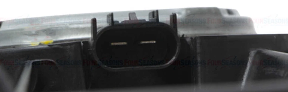 Двойной радиатор и конденсаторный вентилятор в сборе - Rad / Cond вентилятор в сборе. 4 сезона 76016 - Изображение 4 из 4