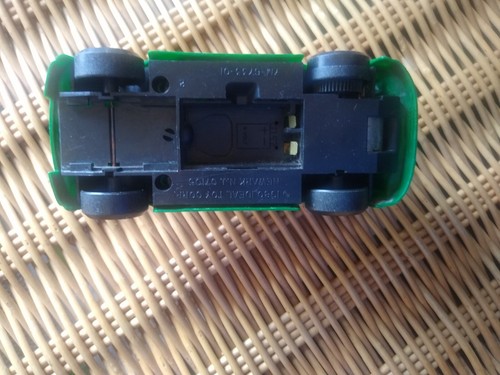 Vintage 1980 Ideal Green Volkswagen Beetle Battery Operated Toy Car Untested  - Picture 4 of 4