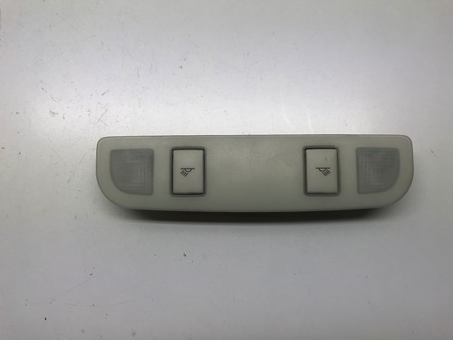 Audi A6 C6 2005/04-11 2.7TDI Heck Innenraum Leselicht 4F0947111 SJO
