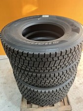 4 x 295/80 R 22.5 - Bandag PREMIUM - Runderneuert