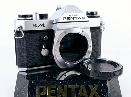 Lot 720 - A Selection of Asahi Pentax Telephoto Lenses