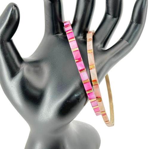 Lot of 2 Vintage Mother of Pearl Pink Shell Brass Inlay Bangle Bracelets 8" - Picture 5 of 9