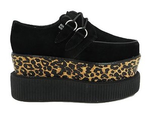 tuk viva mondo creepers